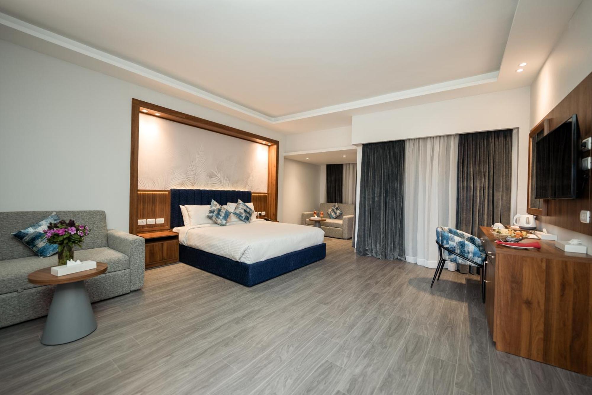 Курортный комплекс Golden 4*