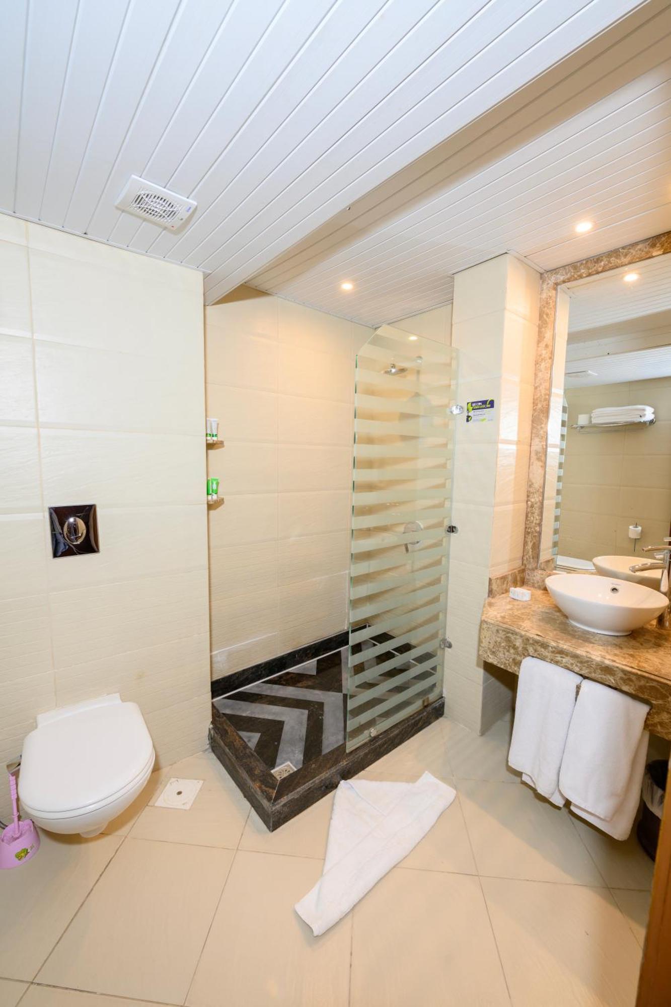 Golden Курортный комплекс 4*